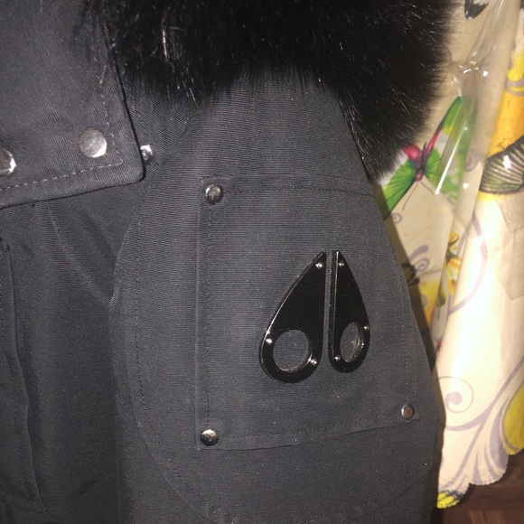 Moose knuckle women’s jacket with pom poms - Picture 4 of 9